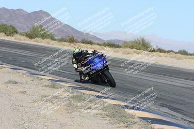 media/Dec-01-2025-Moto Forza (Mon) [[2daa91e15f]]/1-Advanced Group/Session 4 (Turn 10 Inside)/